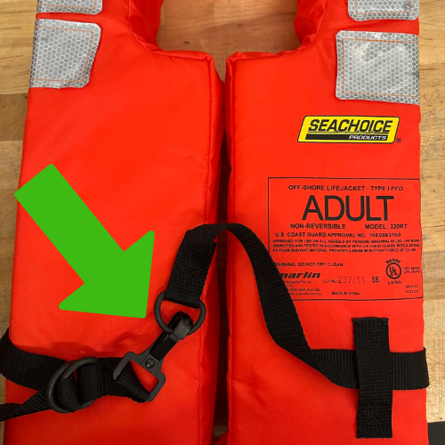 Type 1 lifejacket with metal buckle